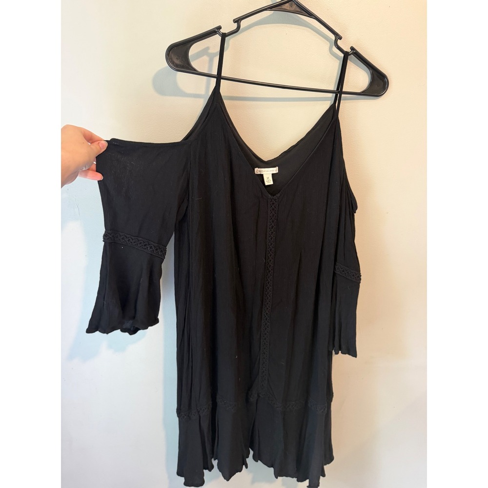 Cato Black Cold Shoulder Mini Dress Crochet Lace Trim Bell Sleeve‎ Boho Medium